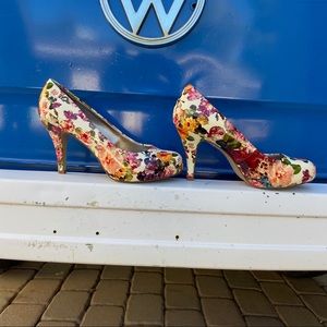 Steve Madden Floral Pumps High Heels